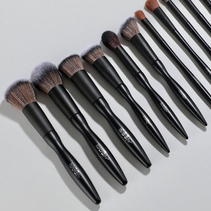 BLACK LUXE FACE & EYES 1986 PRO TOOLS - 16 Piece Brush Set